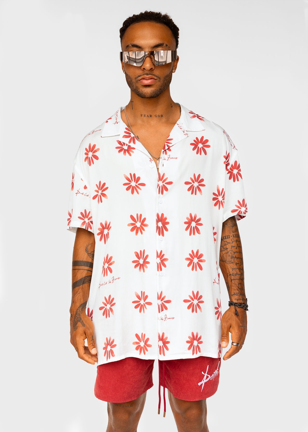 SAFARI FLOWERS BUTTON UP